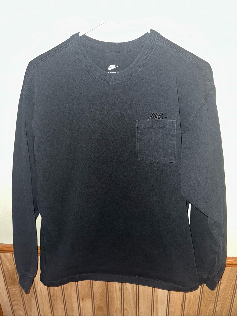 Nike Black Long-Sleeve Pocket Sweatshirt